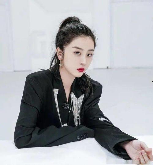 娱乐吃瓜君赵小棠,娱乐吃瓜界的“瓜王”崛起之路 第1张 娱乐吃瓜君赵小棠,娱乐吃瓜界的“瓜王”崛起之路 第1张